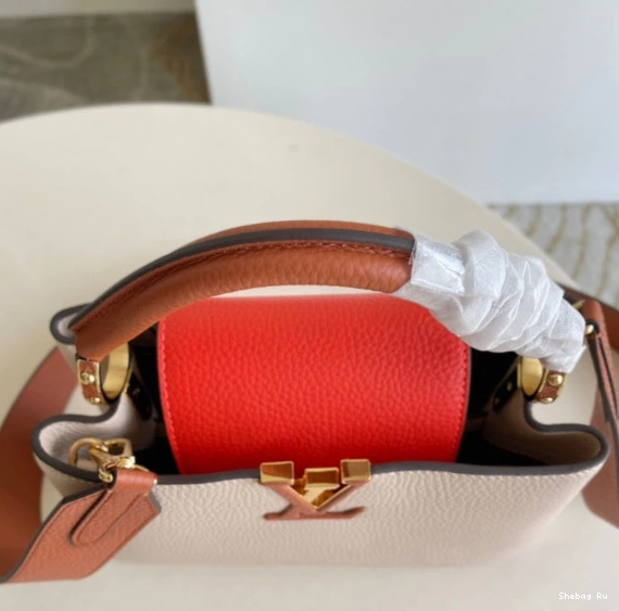 CAPUCINES LOUIS BB VUITTON 0718